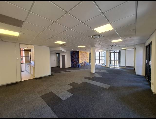 432M² OFFICE TO LET IN MELROSE ARCH